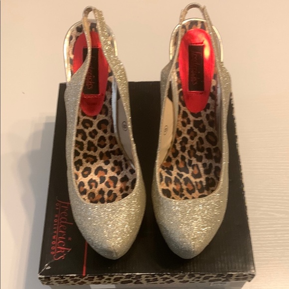 Frederick's of Hollywood Gold Glitter Women's Platform Heels - Picture 1 of 7